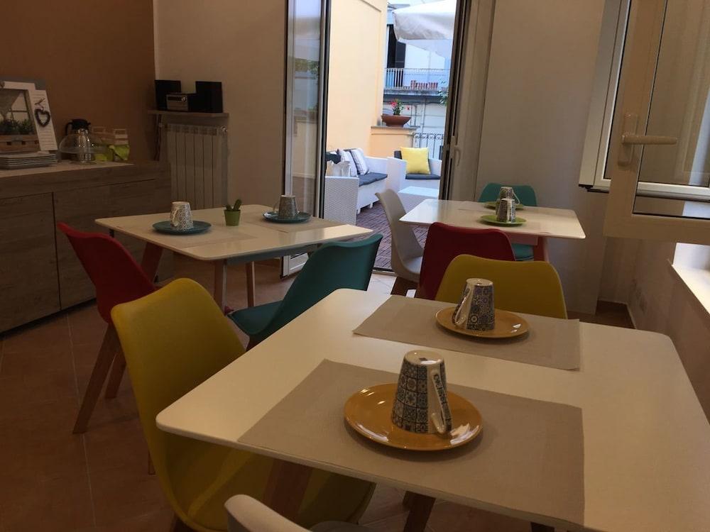 Bed & Breakfast Residenza Scarlatti 2*